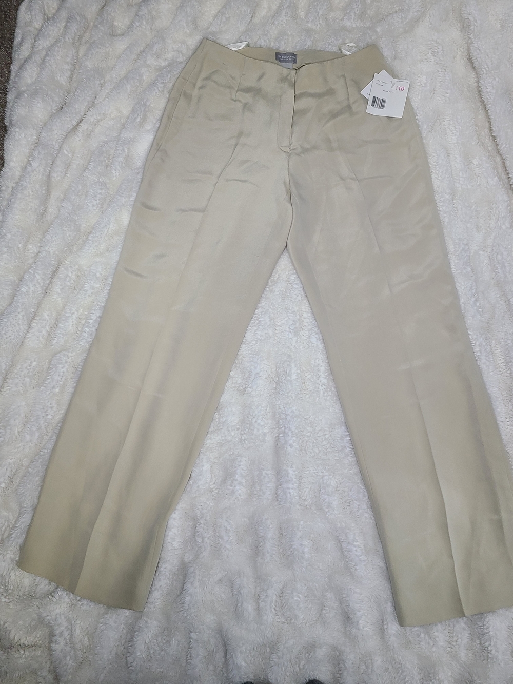 Liz Claiborne Women Beige Dress Pants - Straight Leg Size Petite 10. 100% Silk